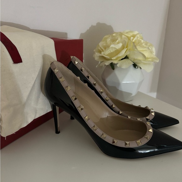 Authentic Size 42 Valentino Rockstud pump/dustbag in great,preowned condition - Picture 2 of 6